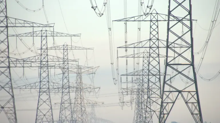 Latvijas elektroenerģijas cena šodien: kāpēc biržā vērojams kāpums?