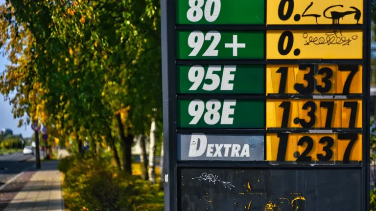 Degvielas izmaksas Latvijā: aprēķini cenu visam braucienam